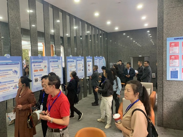 再獲點贊! 成都市委辦公廳、市政府辦公廳和市人社局相關領導一行參訪由瑞方人力打造的全市首個就業小站 第4張