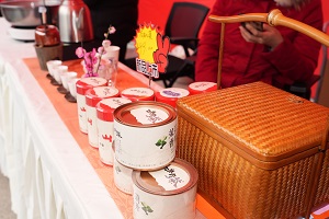 “百米小巷”人潮涌動(dòng)!瑞方人力助力2025年武侯區(qū)春風(fēng)行動(dòng)專場招聘會(huì)“開門紅” 第11張 “百米小巷”人潮涌動(dòng)!瑞方人力助力2025年武侯區(qū)春風(fēng)行動(dòng)專場招聘會(huì)“開門紅” 第11張